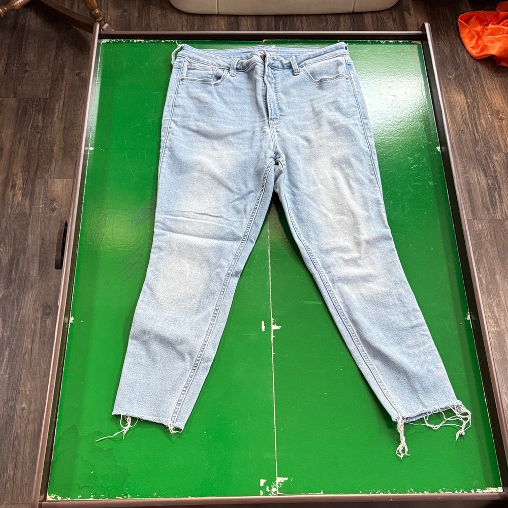 Old Navy Light Blue Frayed Hem Skinny Jeans